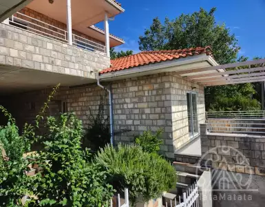 Buy in Montenegro for 200000€