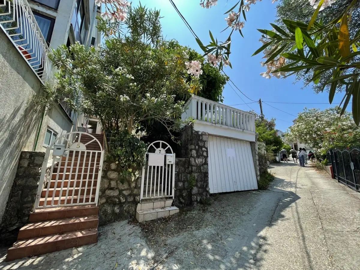 House 168m² in Montenegro, Krasici. Priced at 210000€ rent photo-1