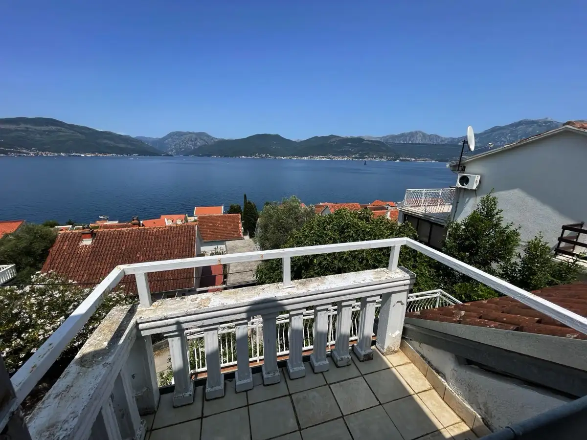 House 168m² in Montenegro, Krasici. Priced at 210000€ rent photo-12