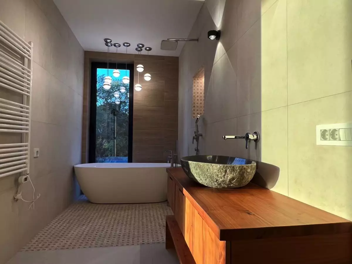 House 480m² in Montenegro, Kavac. Priced at 1750000€ rent photo-4