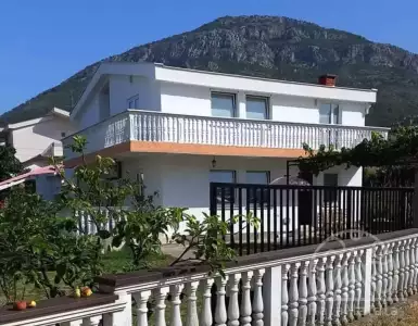 Buy in Spain for 250000€