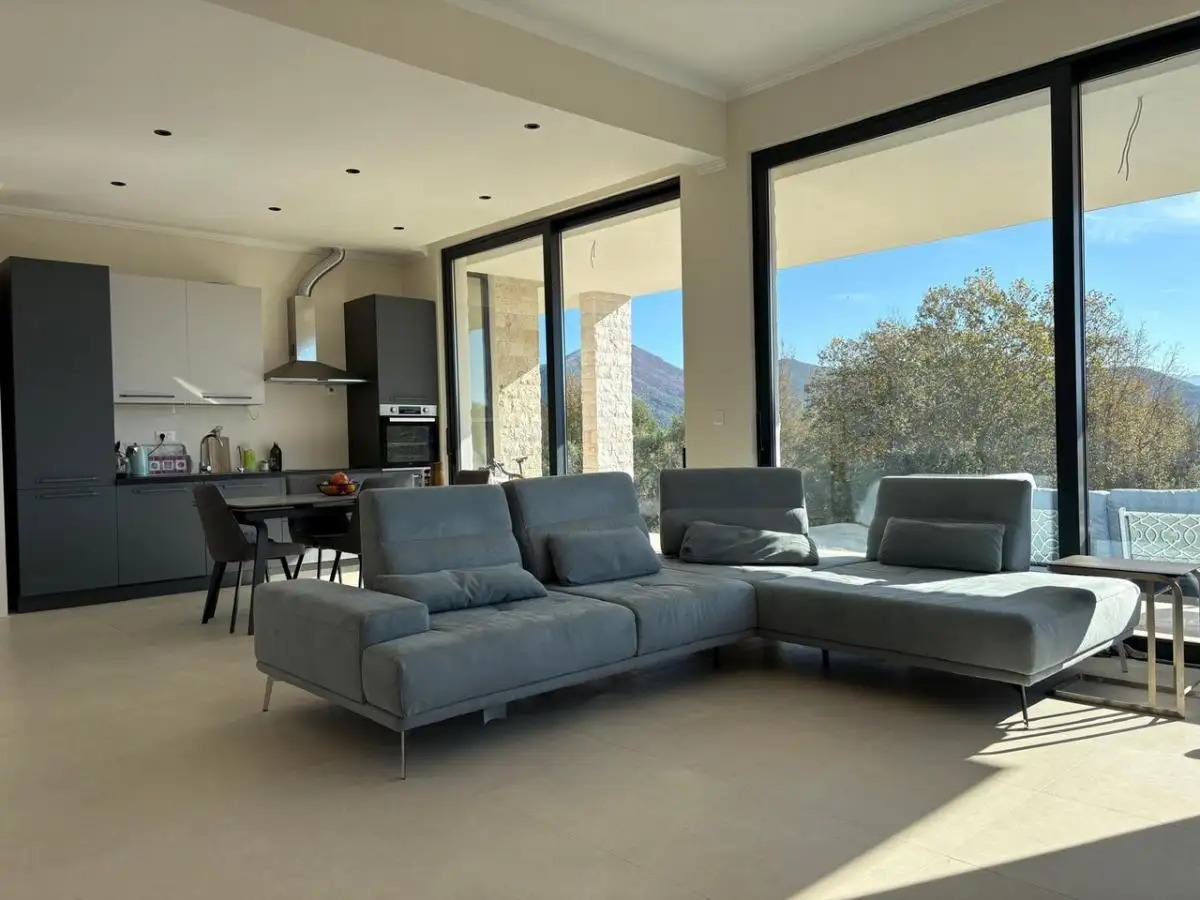 House 165m² in Montenegro, Herceg Novi. Priced at 590000€ rent photo-12