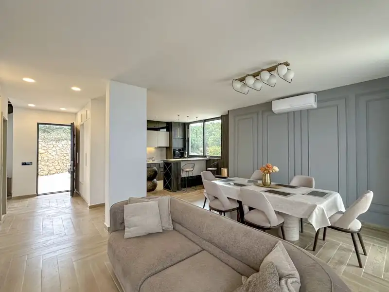 House 167m² in Montenegro, Dobra Voda. Priced at 450000€ rent photo-7