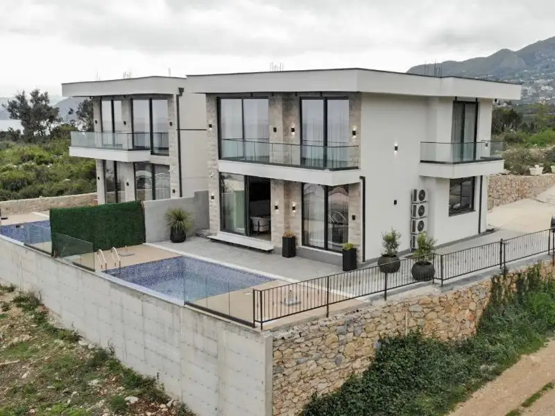 House 167m² in Montenegro, Dobra Voda. Priced at 450000€ rent photo-20
