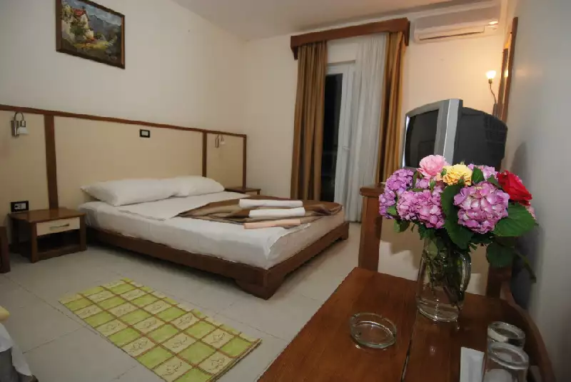 Hotels 1630m² in Montenegro, Prcanj. Priced at 2700000€ rent photo-11