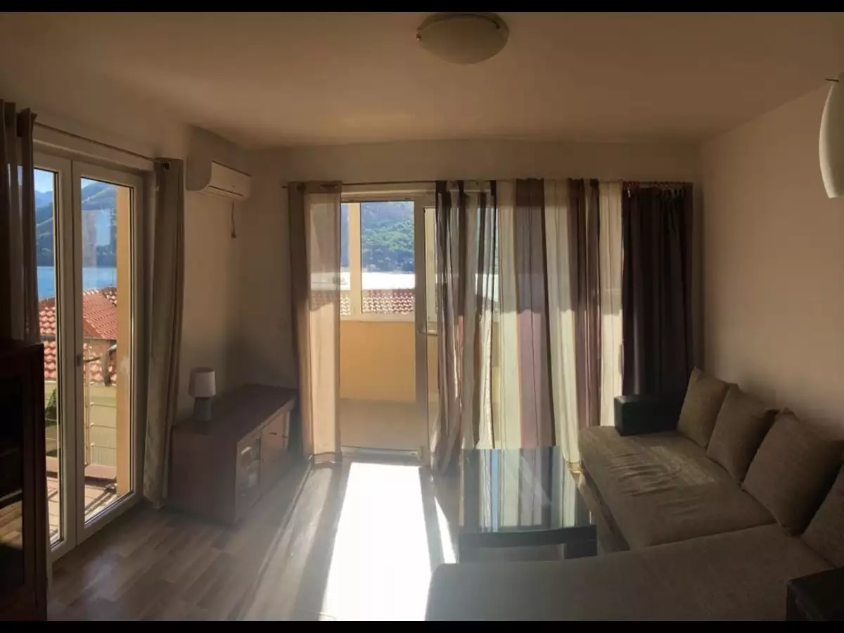Flat 48m² in Montenegro, Kamenari. Priced at 99000€ rent photo-2
