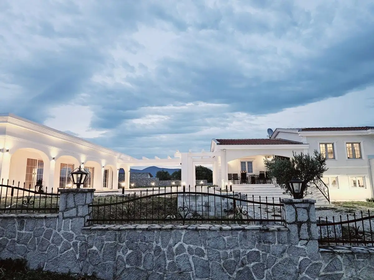 House 500m² in Montenegro, Ulcinj. Priced at 1500000€ rent photo-28