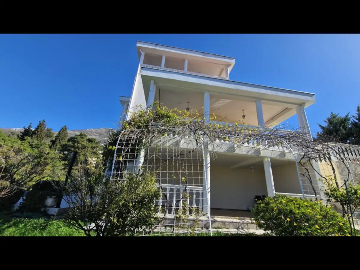 House 271m² in Montenegro, Susanj. Priced at 650000€ rent photo-76