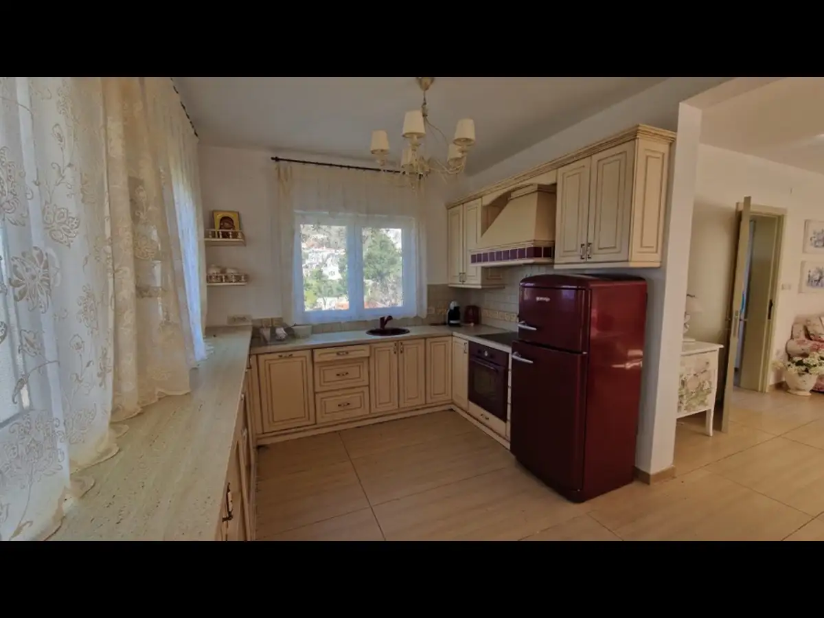 House 271m² in Montenegro, Susanj. Priced at 650000€ rent photo-77