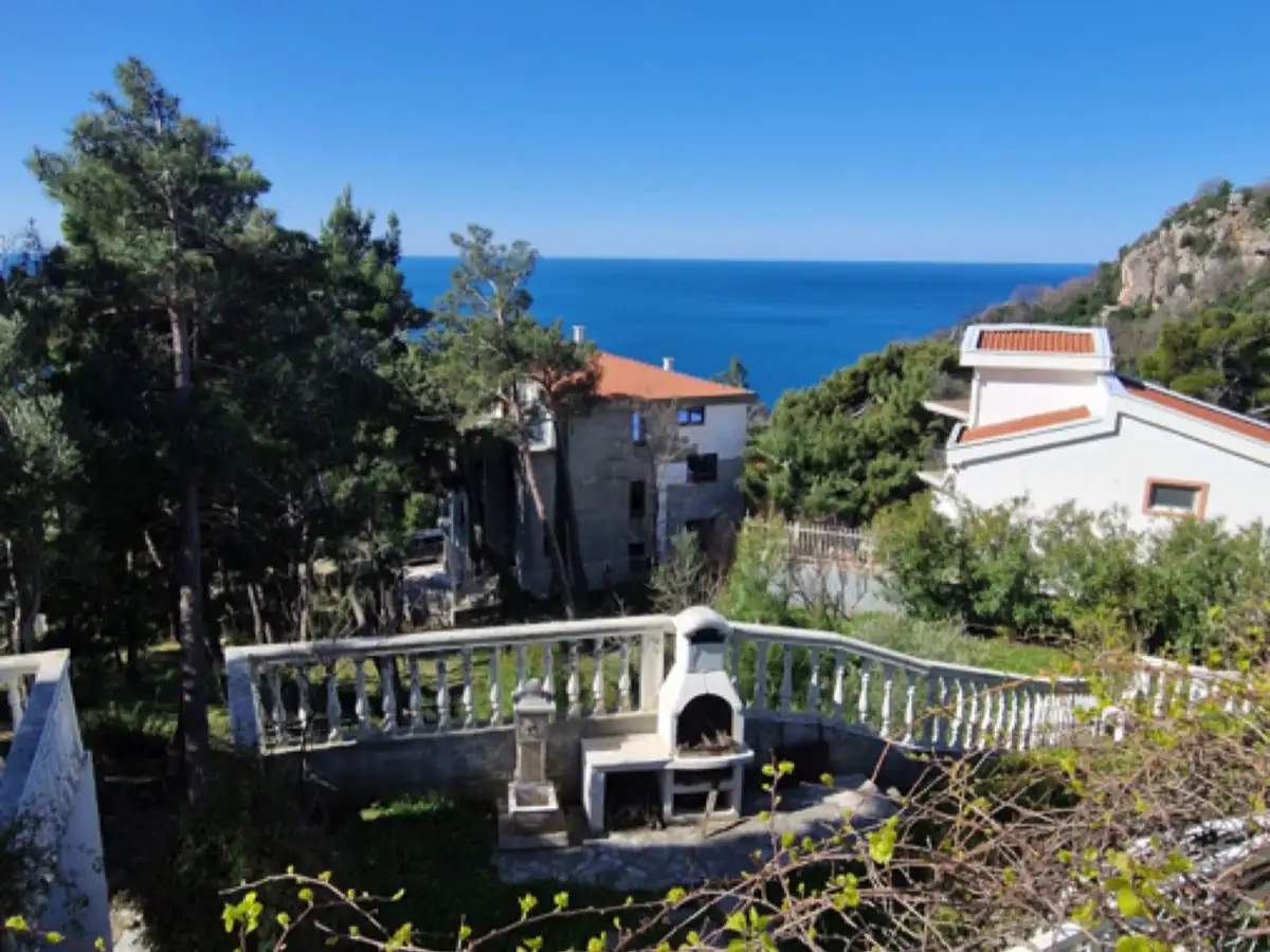 House 271m² in Montenegro, Susanj. Priced at 650000€ rent photo-78