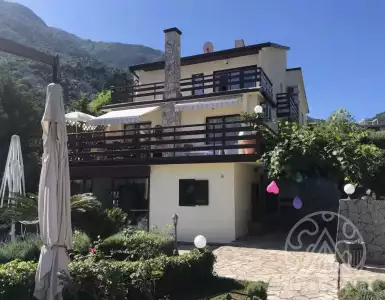 Buy in Montenegro for 800000€