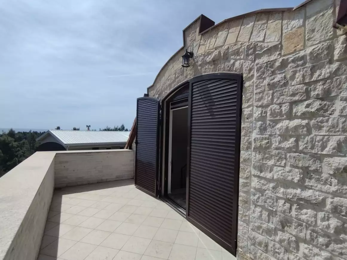 House 200m² in Montenegro, Sutomore. Priced at 420000€ rent photo-3