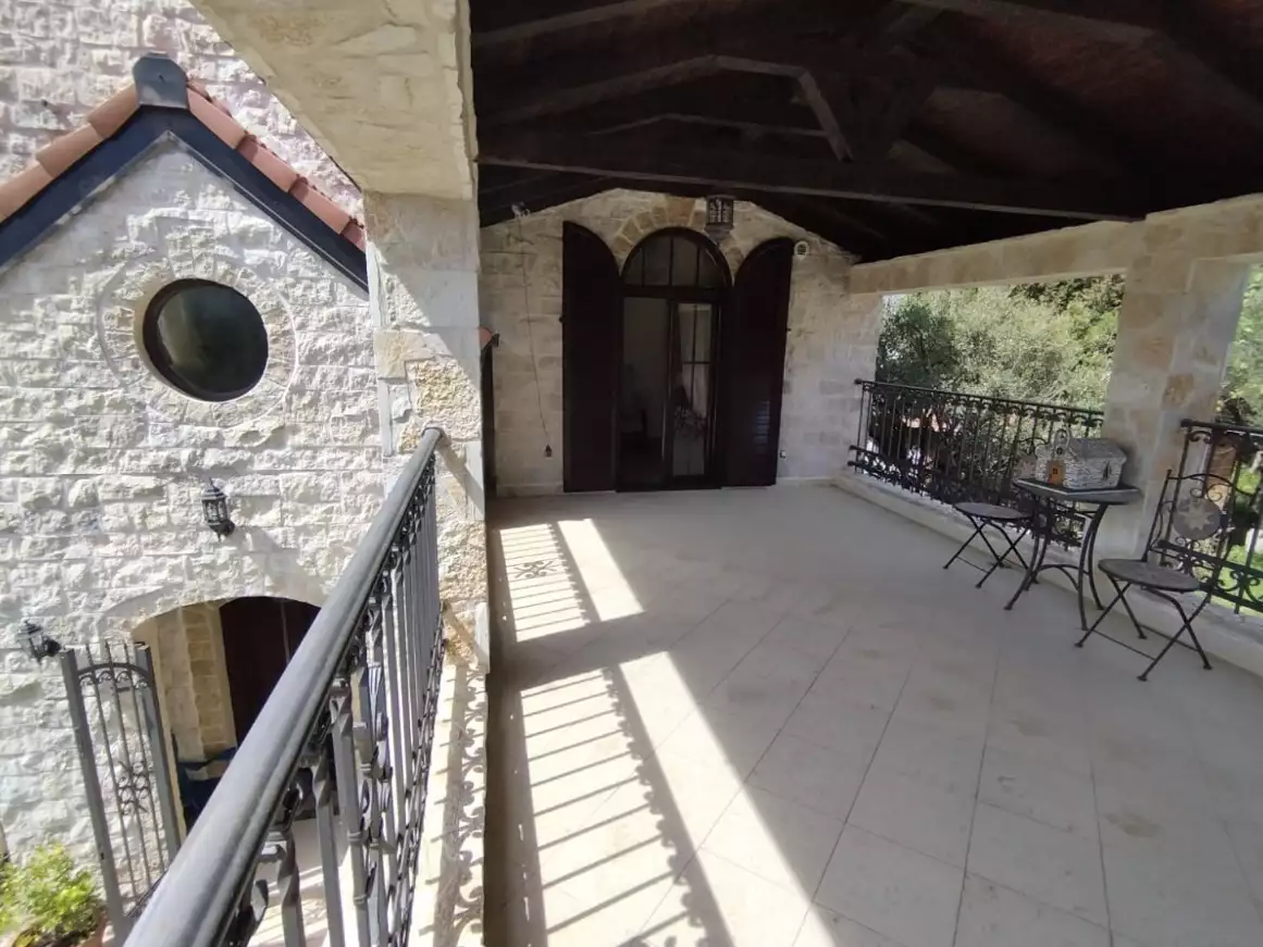 House 200m² in Montenegro, Sutomore. Priced at 420000€ rent photo-10