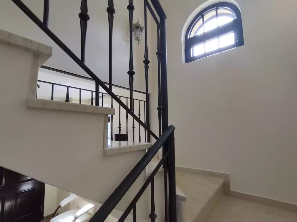 House 200m² in Montenegro, Sutomore. Priced at 420000€ rent photo-13