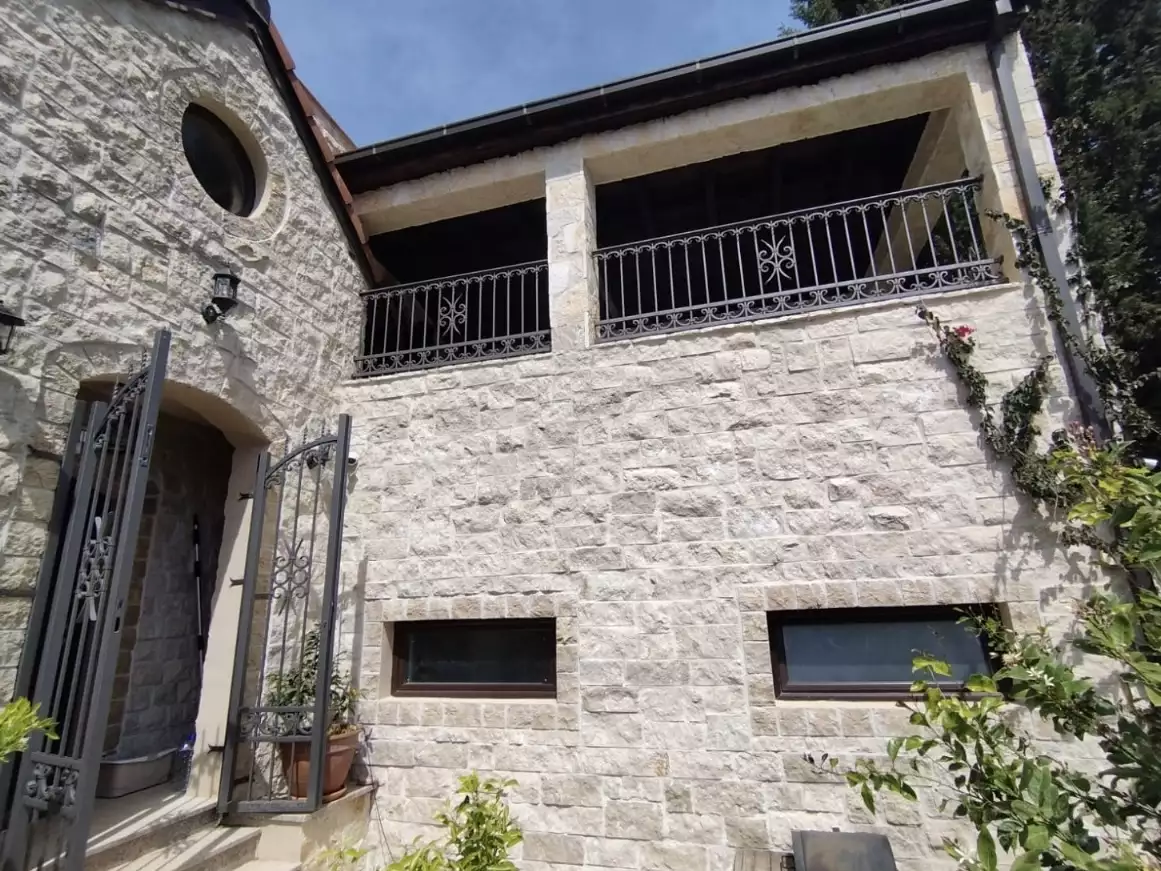 House 200m² in Montenegro, Sutomore. Priced at 420000€ rent photo-30
