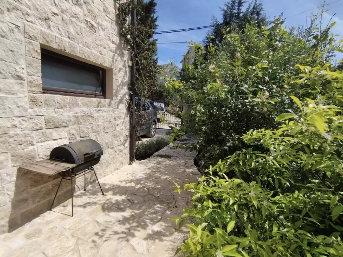 House 200m² in Montenegro, Sutomore. Priced at 420000€ rent photo-37