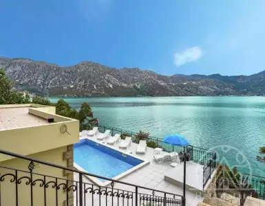 Buy in Montenegro for 1200000€