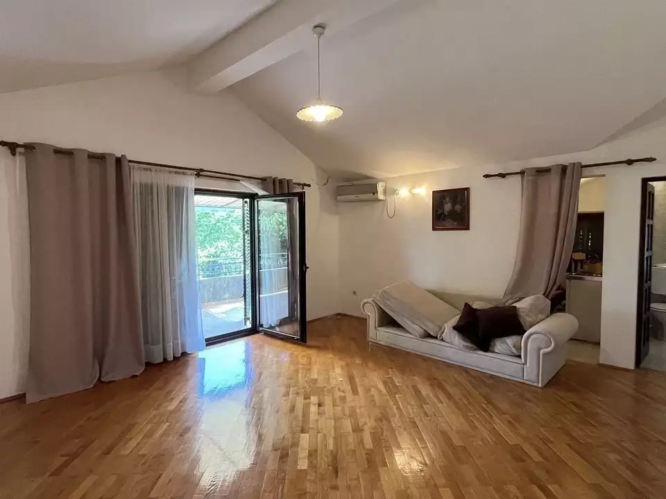 House 240m² in Montenegro, Kumbor. Priced at 650000€ rent photo-32