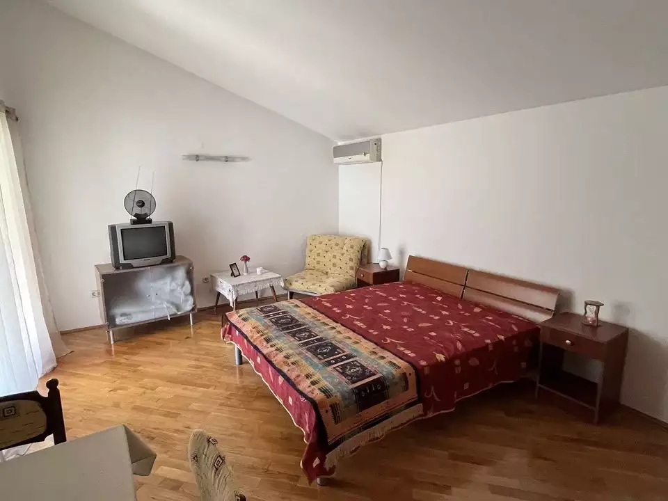 House 240m² in Montenegro, Kumbor. Priced at 650000€ rent photo-35