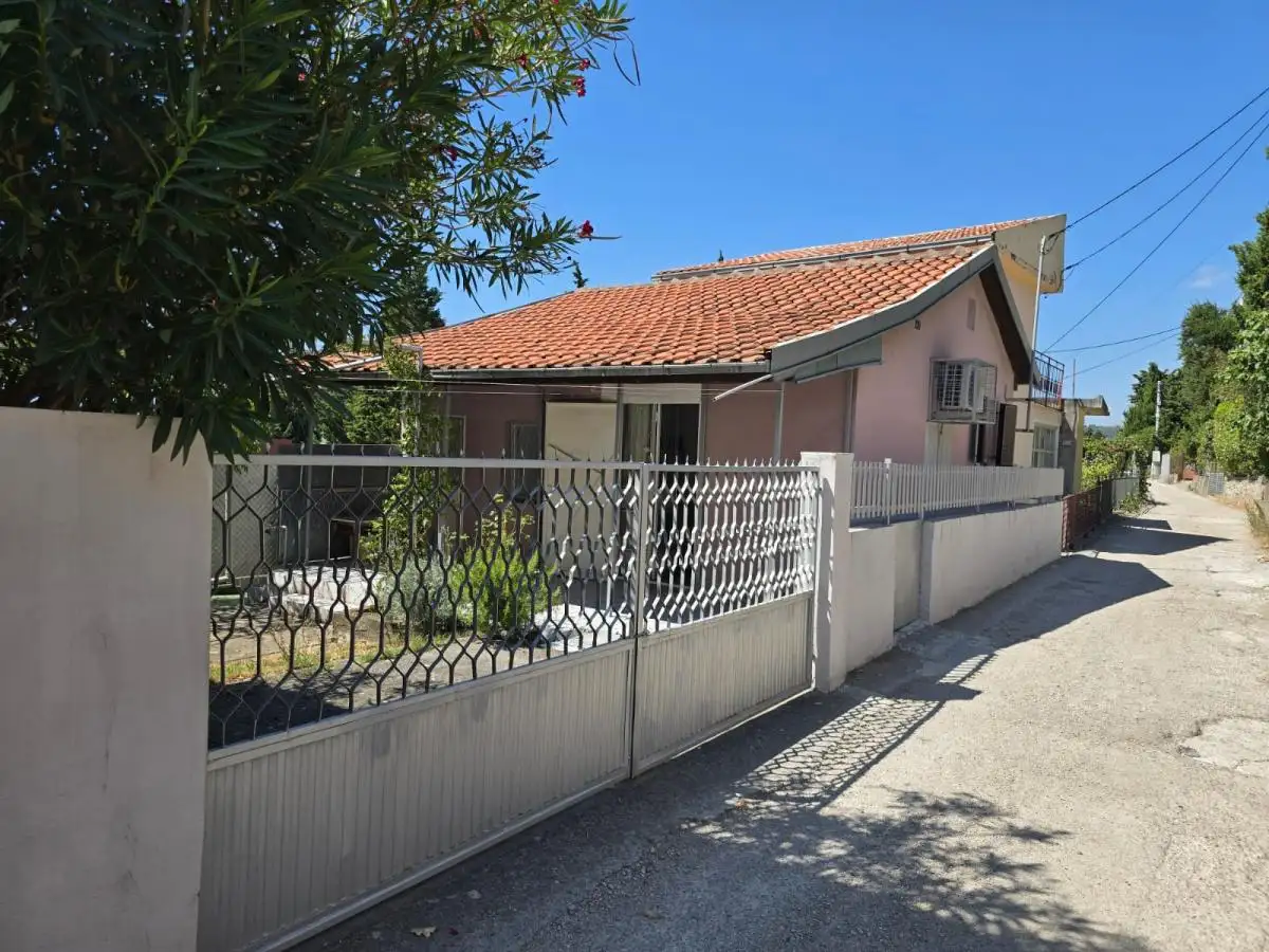 House 52m² in Montenegro, Sutomore. Priced at 65000€ rent photo-1