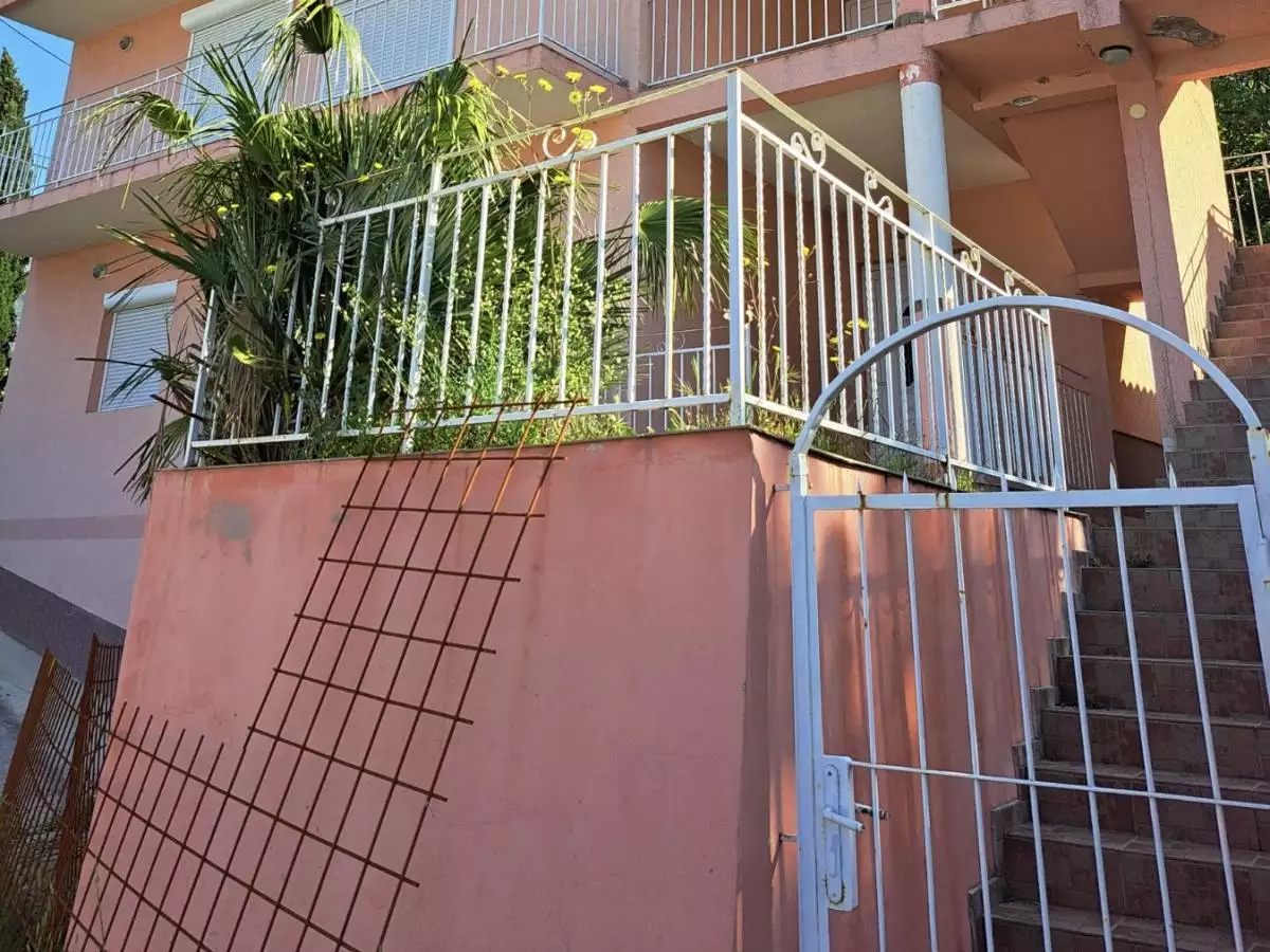 House 207m² in Montenegro, Sutomore. Priced at 140000€ rent photo-2