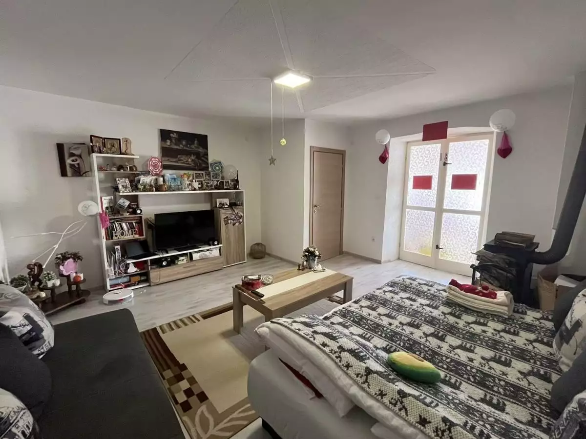 House 180m² in Montenegro, Becici. Priced at 180000€ rent photo-13
