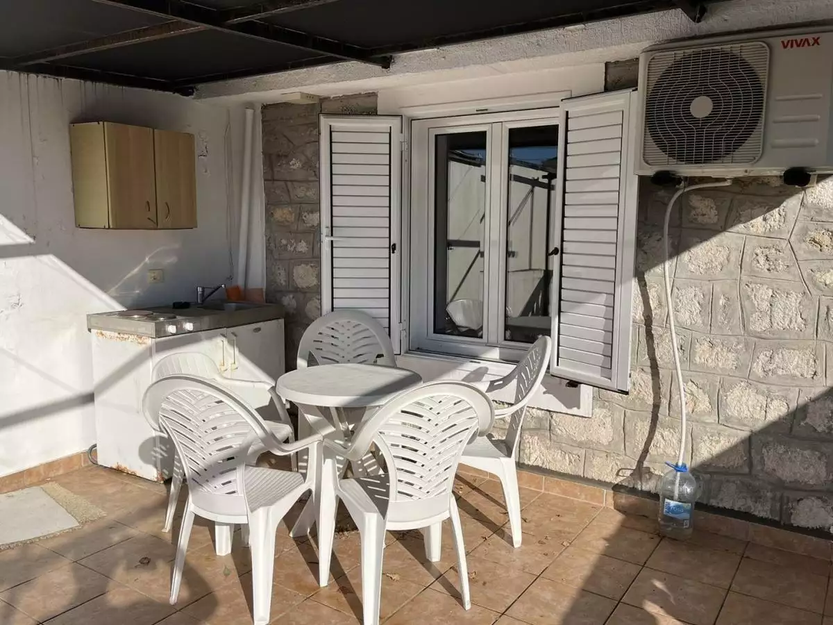 House 180m² in Montenegro, Becici. Priced at 180000€ rent photo-24
