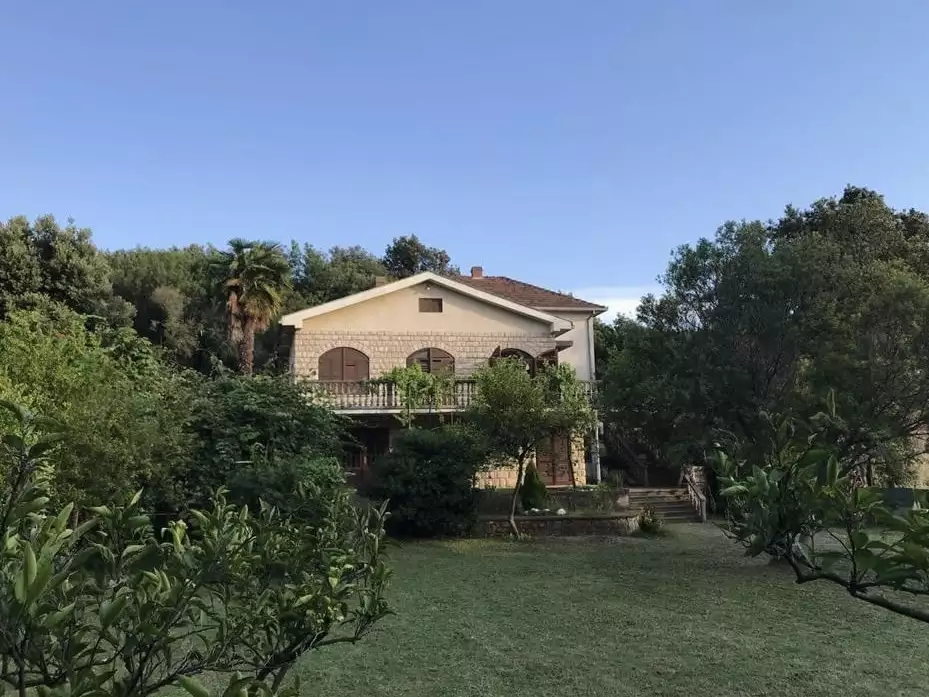 Hotels 274m² in Montenegro, Utjeha. Priced at 550000€ rent photo-7