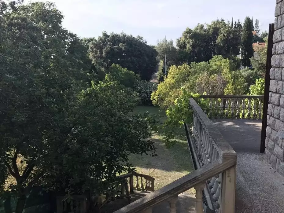 Hotels 274m² in Montenegro, Utjeha. Priced at 550000€ rent photo-8