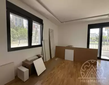 Buy in Spain for 106000€