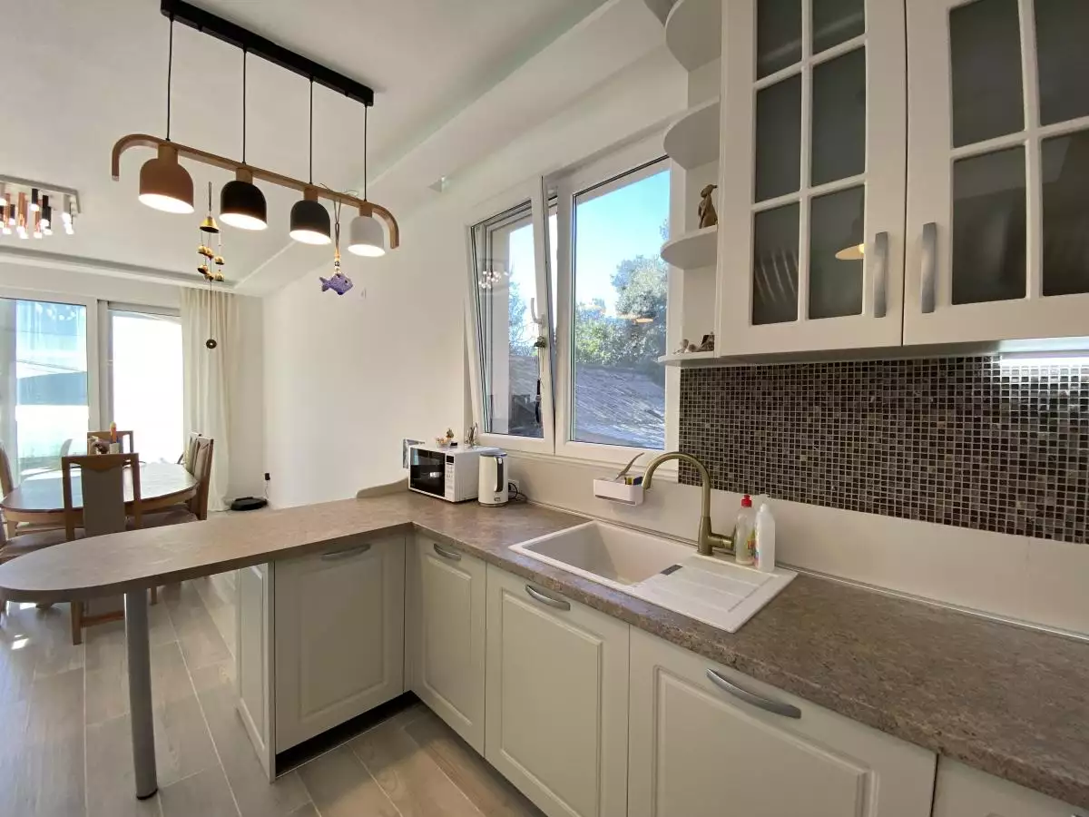 House 300m² in Montenegro, Baosici. Priced at 526000€ rent photo-19