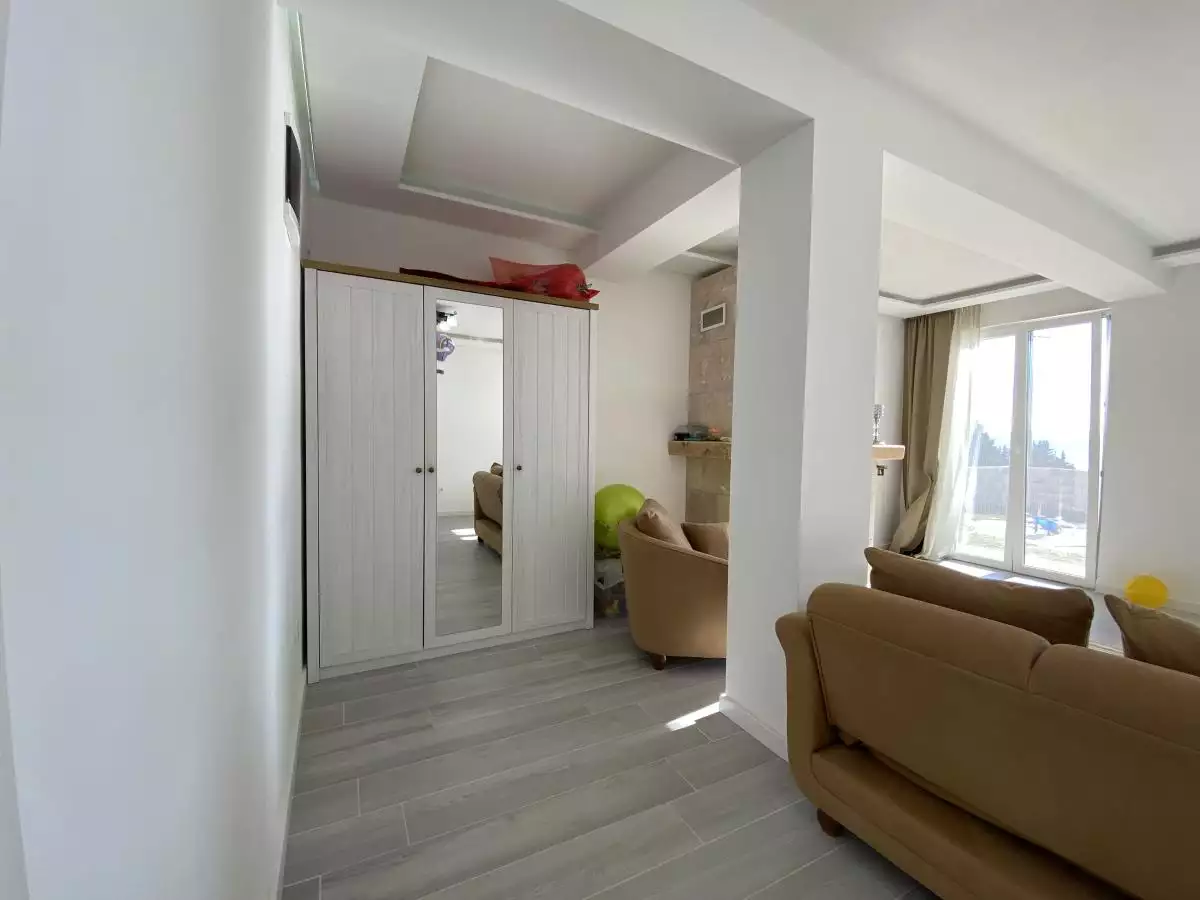 House 300m² in Montenegro, Baosici. Priced at 526000€ rent photo-28