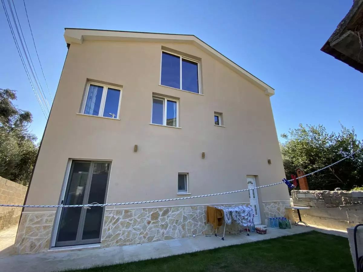 House 300m² in Montenegro, Baosici. Priced at 526000€ rent photo-48