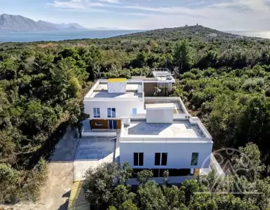 Buy in Montenegro for 1100000€