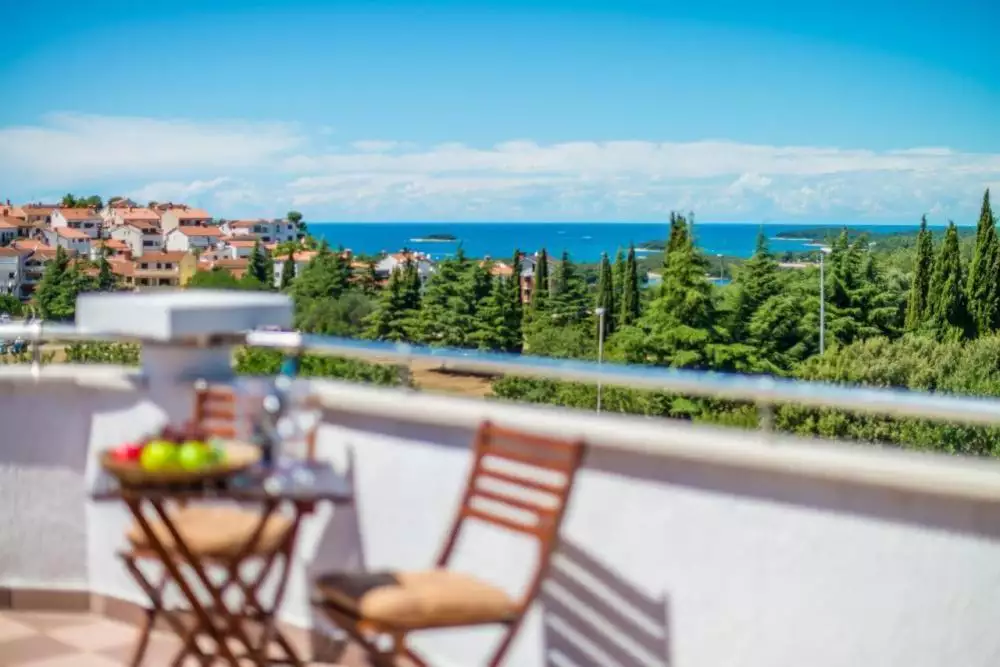 Hotels 1200m² in Croatia, Porec. Priced at 7000000€ rent photo-1