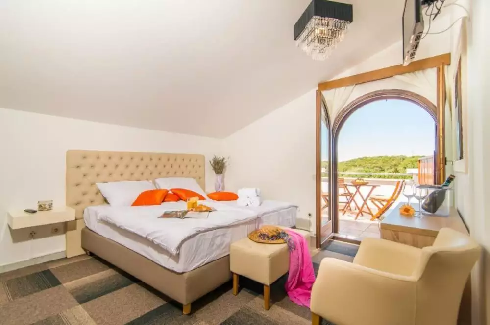 Hotels 1200m² in Croatia, Porec. Priced at 7000000€ rent photo-7
