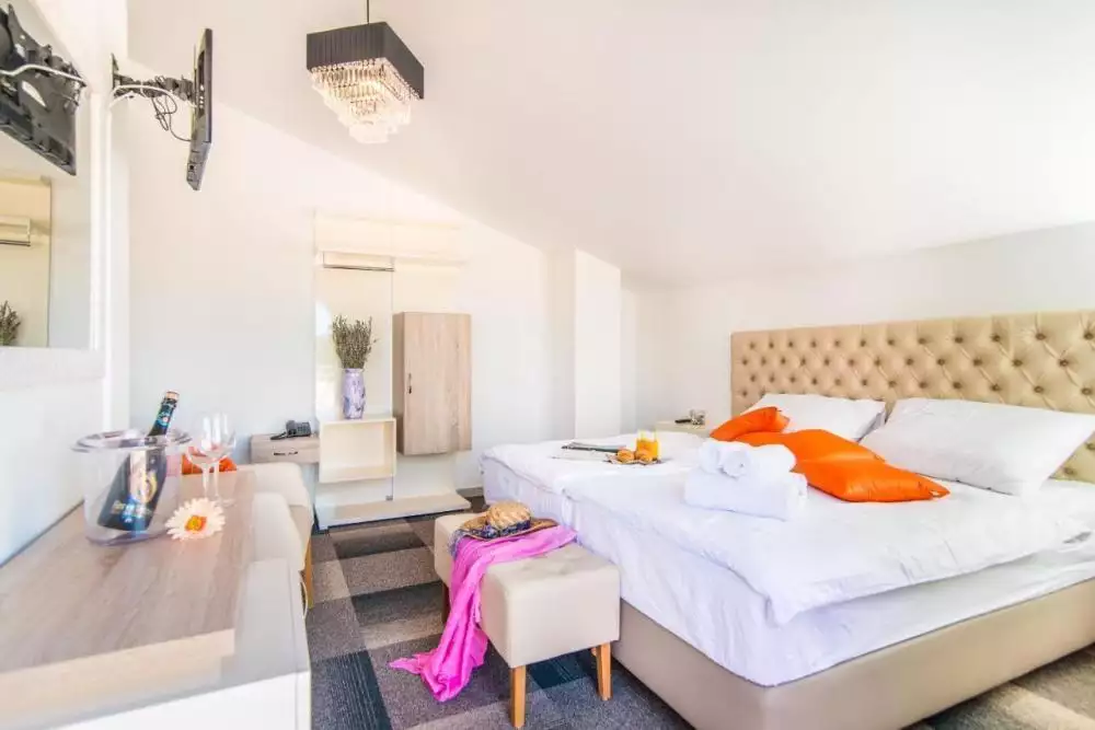 Hotels 1200m² in Croatia, Porec. Priced at 7000000€ rent photo-14