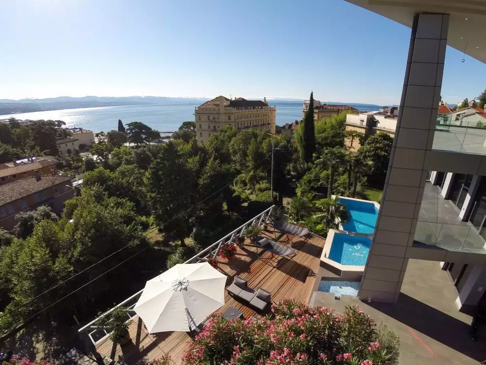 Villa 756m² in Croatia, Opatija. Priced at 3990000€ rent photo-5