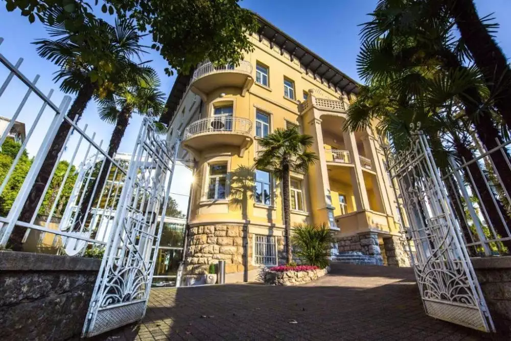 Hotels 1300m² in Croatia, Lovran. Priced at 4000000€ rent photo-2