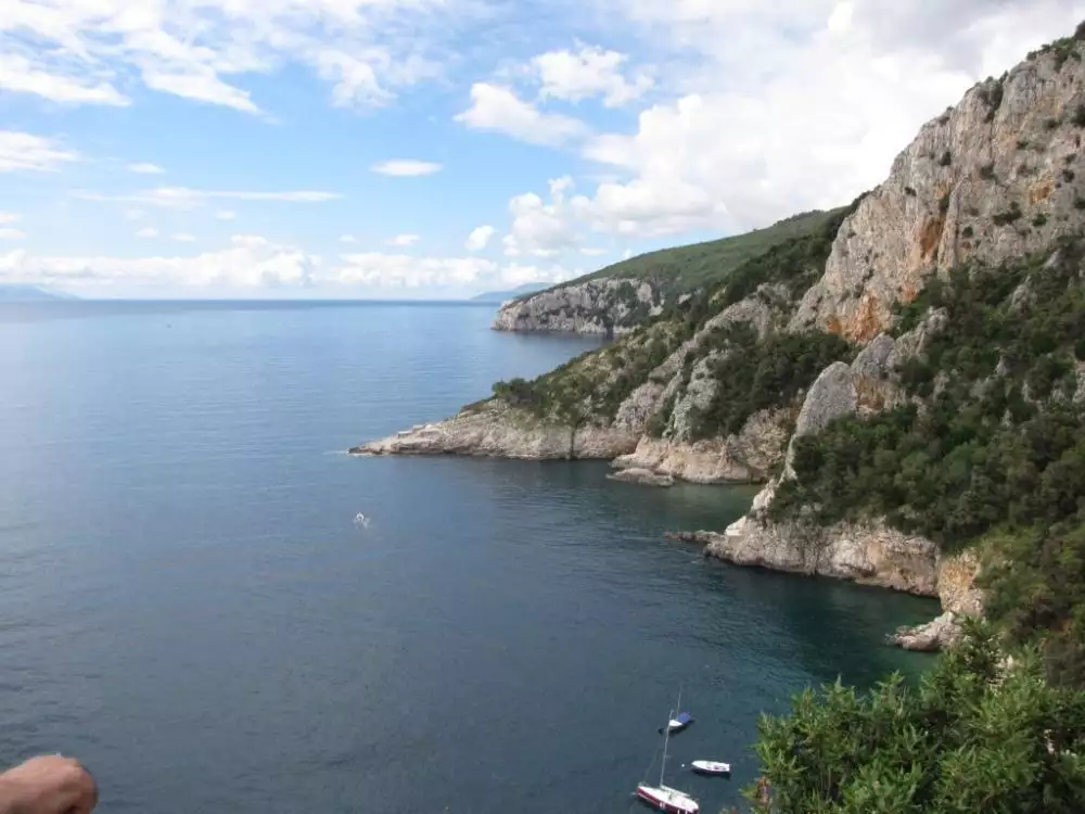 Villa 90m² in Croatia, Brsec. Priced at 2000000€ rent photo-3