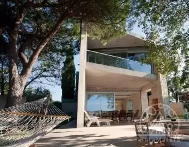 Buy in Croatia for 3900000€