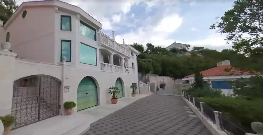 Villa 450m² in Croatia, Crikvenica. Priced at 2800000€ rent photo-5