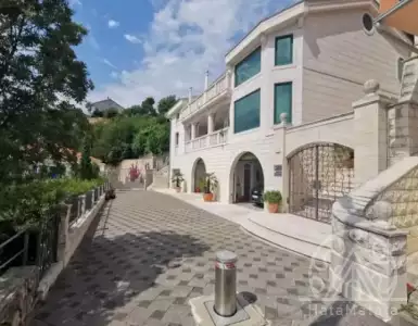 Buy in Croatia for 2800000€