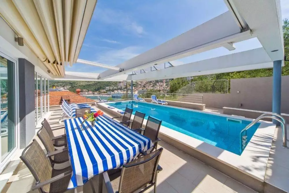 Villa 154m² in Croatia, Dubrovnik. Priced at 1854000€ rent photo-1
