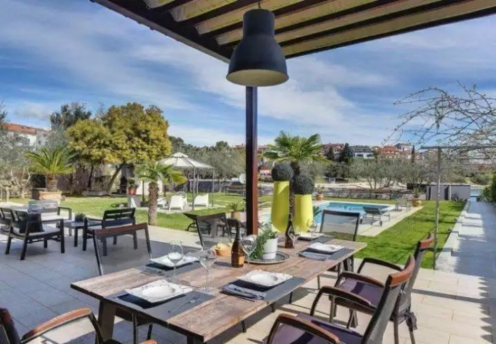Villa 260m² in Croatia, Pula. Priced at 2100000€ rent photo-13