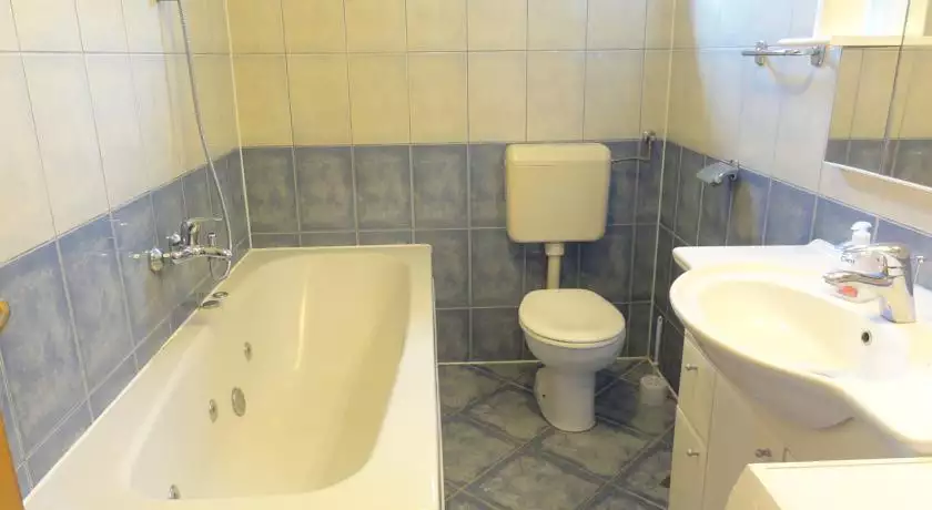 Hotels 900m² in Croatia, Rogoznica. Priced at 1600000€ rent photo-7