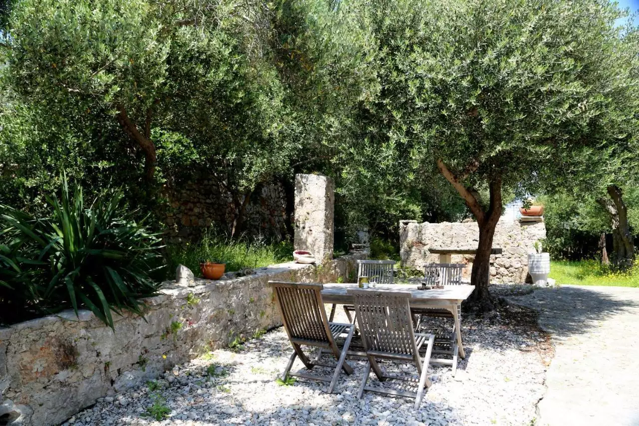 Villa 450m² in Croatia, Starigrad. Priced at 1050000€ rent photo-20