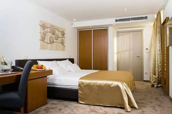 Hotels 1m² in Croatia, Split. Priced at 4000000€ rent photo-4