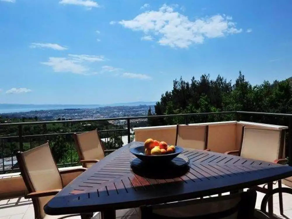 Villa 450m² in Croatia, Solin. Priced at 1500000€ rent photo-5