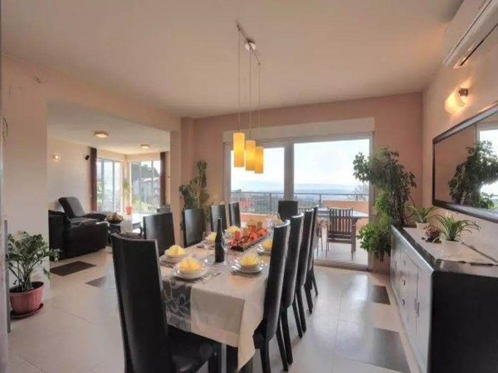 Villa 450m² in Croatia, Solin. Priced at 1500000€ rent photo-8
